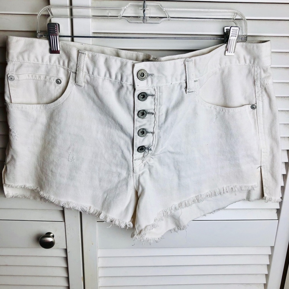 FREE PEOPLE/HIGH RISE 10.5”/BUTTON UP/JEAN SHORT